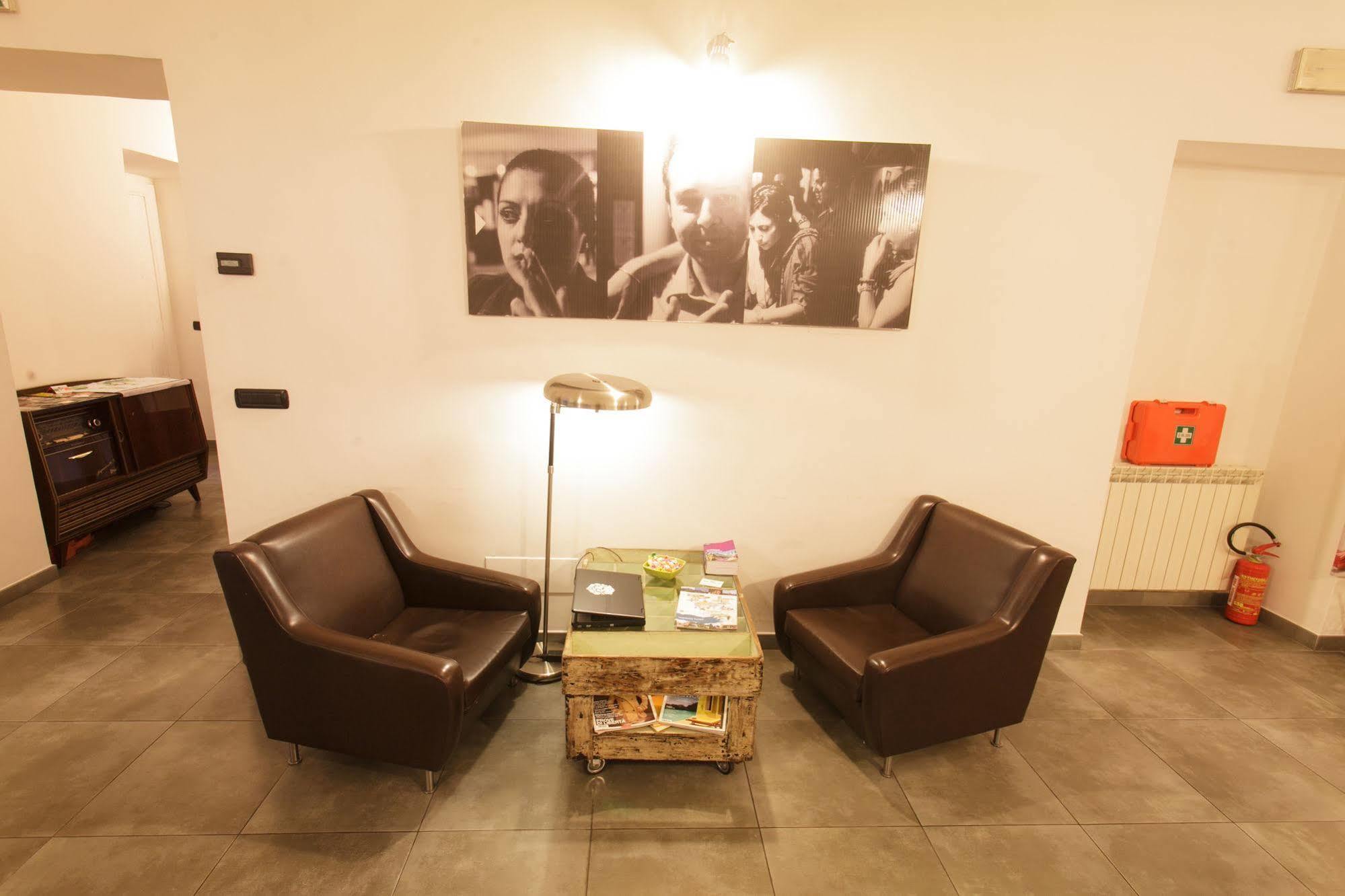 Mr Frills Roma Exterior foto